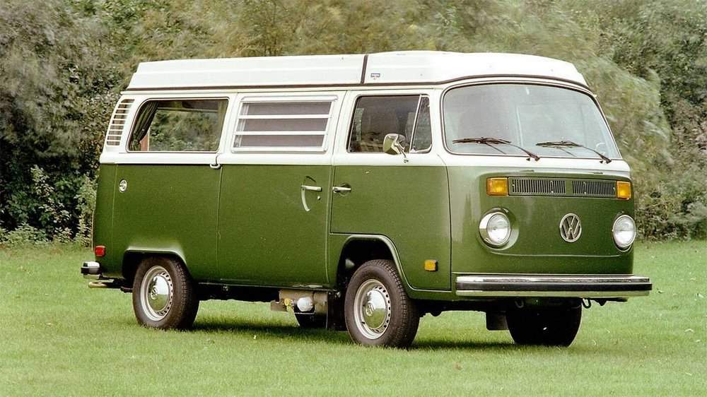 Зеленый Volkswagen Transporter T2
