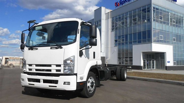 Isuzu forward кму