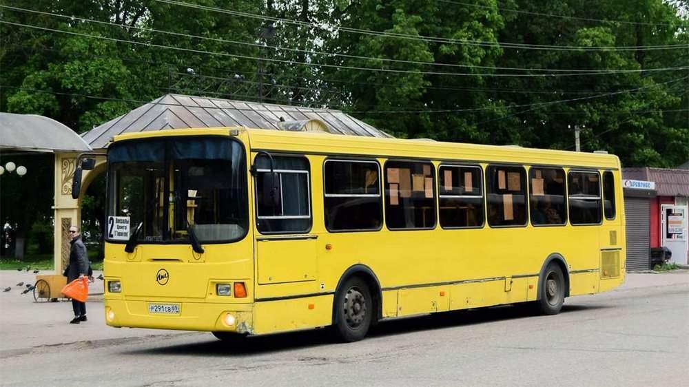 Желтый ЛиАЗ-5256-01