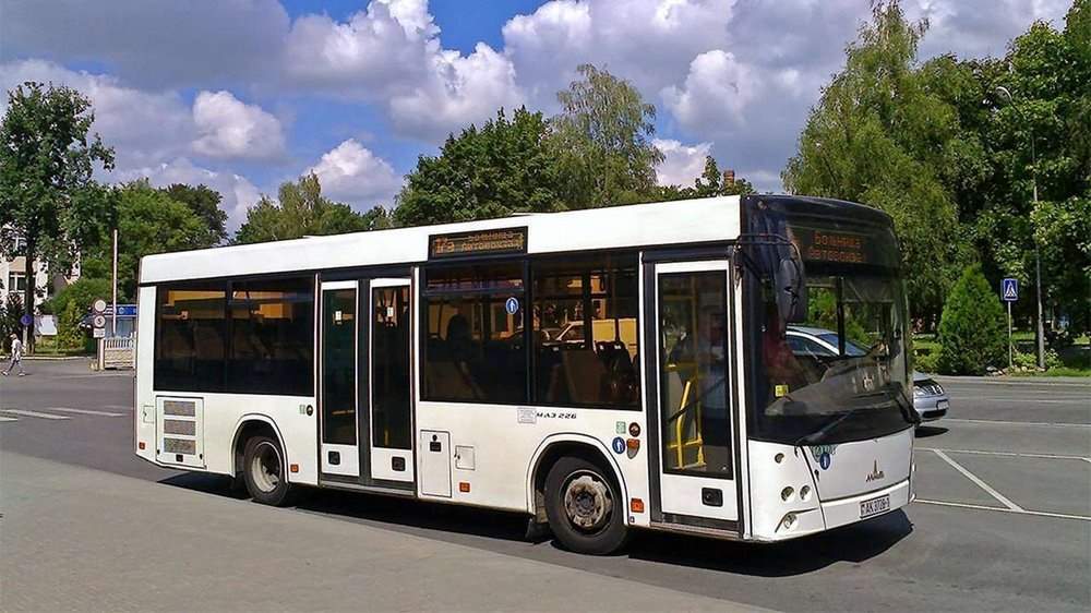 Фото автобуса МАЗ-226 сбоку