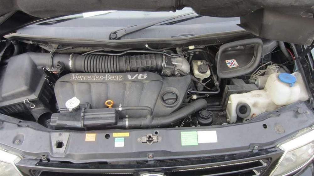 Фото двигателя V6 в Мерседес-Бенз Вито W638 (1)